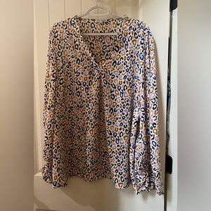 NWOT Mary Square boutique brand top with multi print